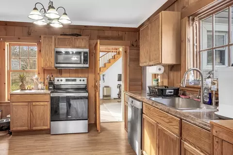339 Spring St, Athol, MA 01331 photo 4
