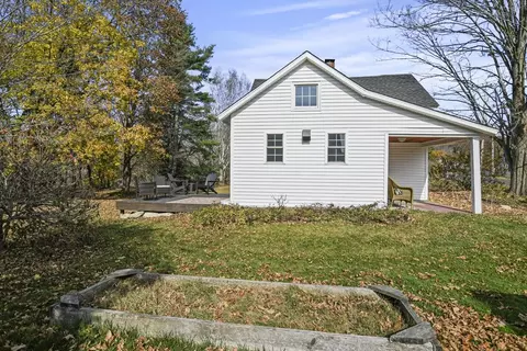 Exterior - 271 Bradley St, Lee, MA 01238 photo 12 of 18
