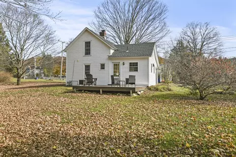 Exterior - 271 Bradley St, Lee, MA 01238 photo 10 of 18