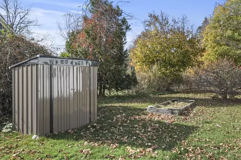 Exterior - 271 Bradley St, Lee, MA 01238 photo 13 of 18