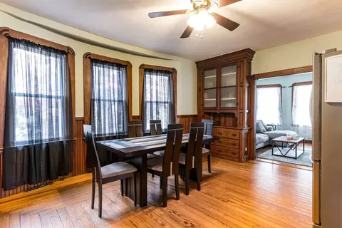 24 Garrison St, Fairhaven, MA 02719 photo 5