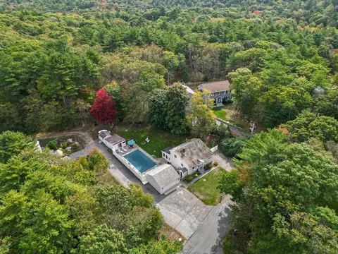View/Area - 11 Forest Ln, Manchester, MA 01944 photo 4 of 4