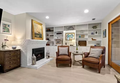 Living - 11 Forest Ln, Manchester, MA 01944 photo 1 of 4