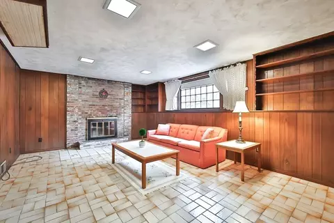 Living - 15 Appletree Ln, Walpole, MA 02081 photo 1 of 2