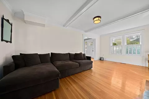 11 Gordon Rd, Needham, MA 02492 photo 8
