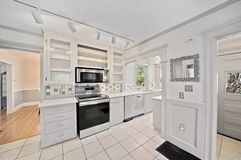 11 Gordon Rd, Needham, MA 02492 photo 18