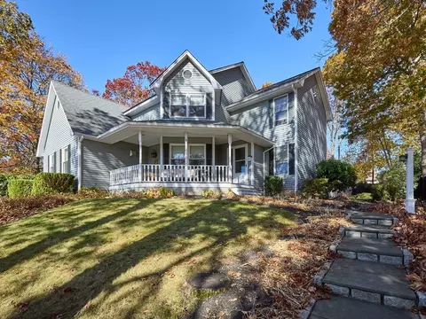 524 Mt Pleasant St, Fall River, MA 02720