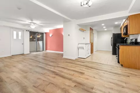 1461 Pawtucket Blvd #2-1, Lowell, MA 01854