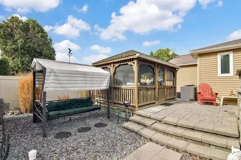 Exterior - 5 Gonet St, Chicopee, MA 01013 photo 3 of 4
