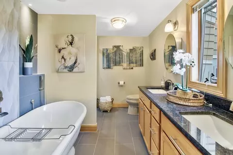 Bath - 5 Gonet St, Chicopee, MA 01013 photo 1 of 4