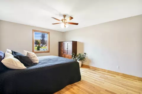 Bedroom - 5 Gonet St, Chicopee, MA 01013 photo 3 of 5