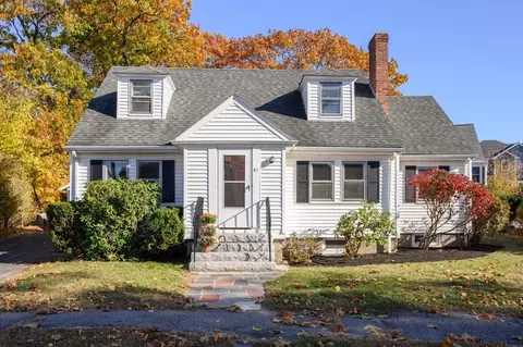 37 Courtland Cir, Milton, MA 02186