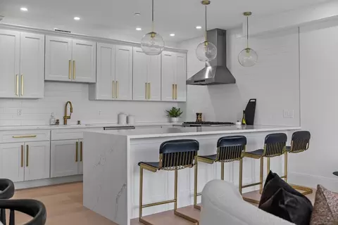 100 White St #5, Boston, MA 02128