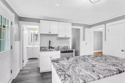 11 Sullivan St, Chicopee, MA 01020 photo 11