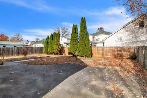 11 Sullivan St, Chicopee, MA 01020 photo 33