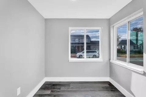 11 Sullivan St, Chicopee, MA 01020 photo 9