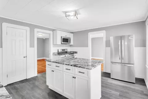 11 Sullivan St, Chicopee, MA 01020 photo 14