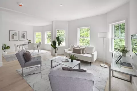 12-14 Edwin St #3, Brookline, MA 02445 photo 2