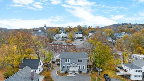 5 Richs Ct # -B, Amesbury, MA 01913