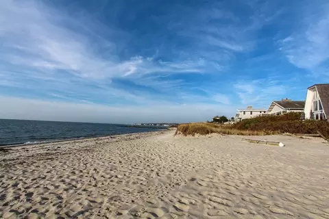 83 Breakwater Shores Dr, Barnstable, MA 02601