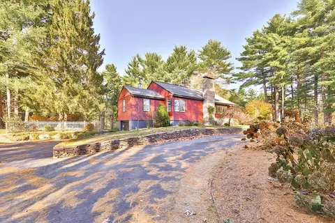 855 Plain St, Stoughton, MA 02072
