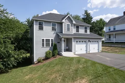 17 Sunnyside St, Chicopee, MA 01020