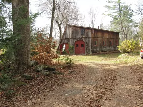 585 Kinnebrook Rd, Worthington, MA 01098