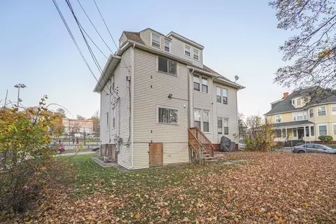 Exterior - 9 Windsor St, Worcester, MA 01605 photo 5 of 8