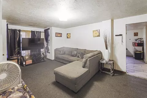 Living - 9 Windsor St, Worcester, MA 01605 photo 1 of 4