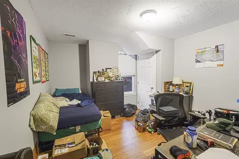 Bedroom - 9 Windsor St, Worcester, MA 01605 photo 1 of 2