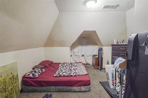 Bedroom - 9 Windsor St, Worcester, MA 01605 photo 2 of 2
