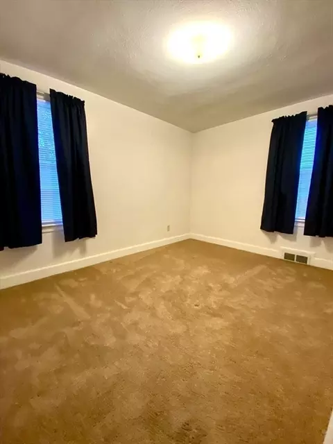 152 Carroll St, Springfield, MA 01108 photo 15