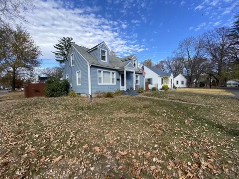 152 Carroll St, Springfield, MA 01108 photo 3