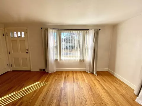 152 Carroll St, Springfield, MA 01108 photo 12