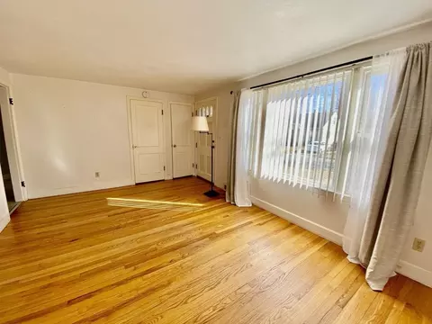 152 Carroll St, Springfield, MA 01108 photo 10