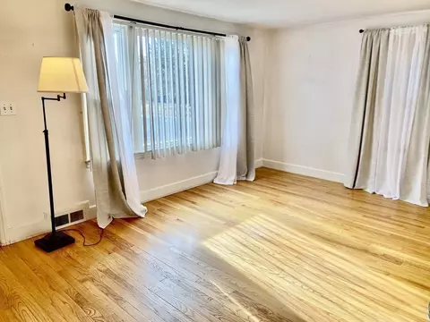 152 Carroll St, Springfield, MA 01108 photo 11
