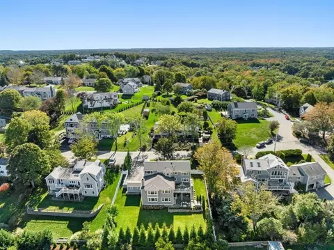 View/Area - 43 Harborview Dr, Hingham, MA 02043 photo 2 of 4
