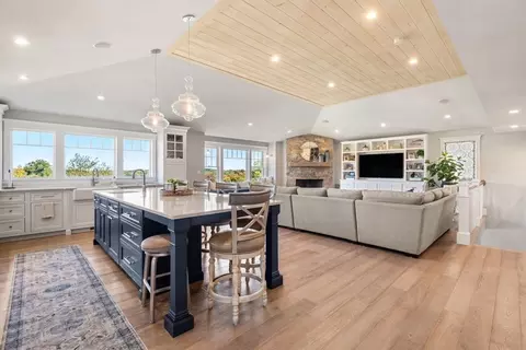 Kitchen - 43 Harborview Dr, Hingham, MA 02043 photo 1 of 5