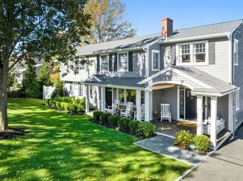 43 Harborview Dr, Hingham, MA 02043