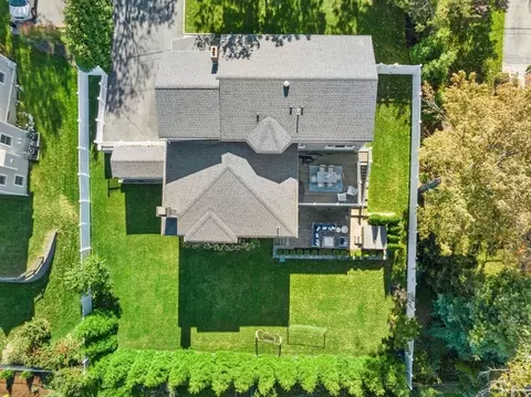 View/Area - 43 Harborview Dr, Hingham, MA 02043 photo 3 of 4