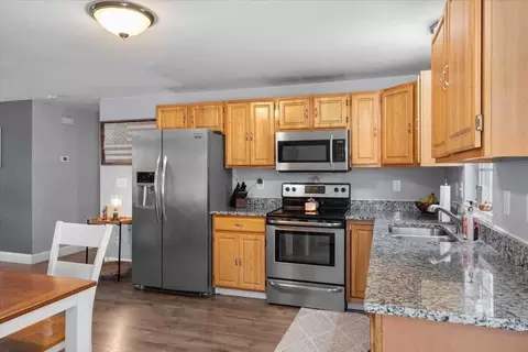 4 Wakefield Ave, Webster, MA 01570 photo 16