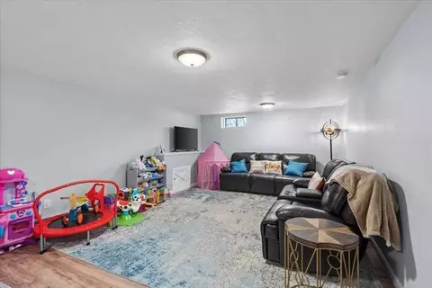 4 Wakefield Ave, Webster, MA 01570 photo 26