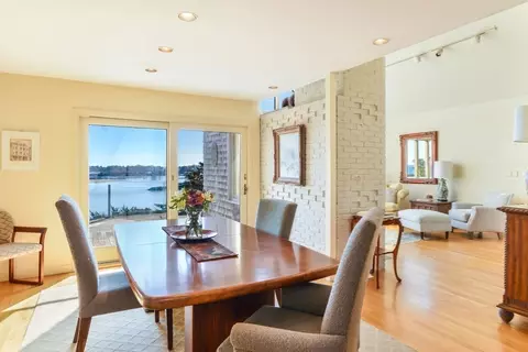 10 Crowninshield Rd, Marblehead, MA 01945 photo 21