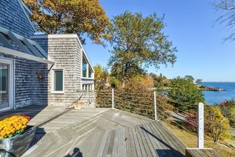 10 Crowninshield Rd, Marblehead, MA 01945 photo 12