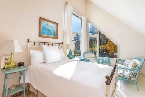 10 Crowninshield Rd, Marblehead, MA 01945 photo 38
