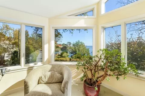 10 Crowninshield Rd, Marblehead, MA 01945 photo 19