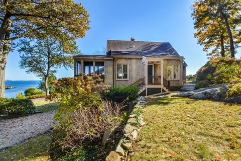 10 Crowninshield Rd, Marblehead, MA 01945 photo 9