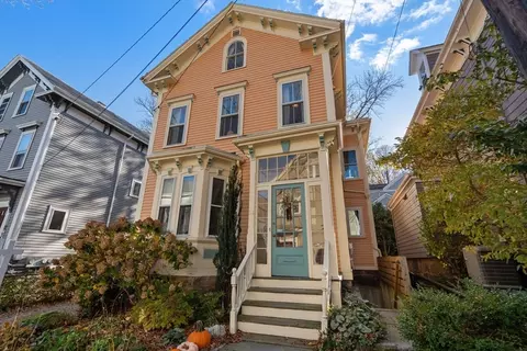 12 Hubbard St, Boston, MA 02130