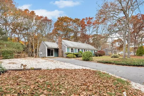 51 Yankee Dr, Yarmouth, MA 02664