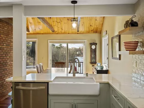 81 Dunn Rd, Ashburnham, MA 01430 photo 8